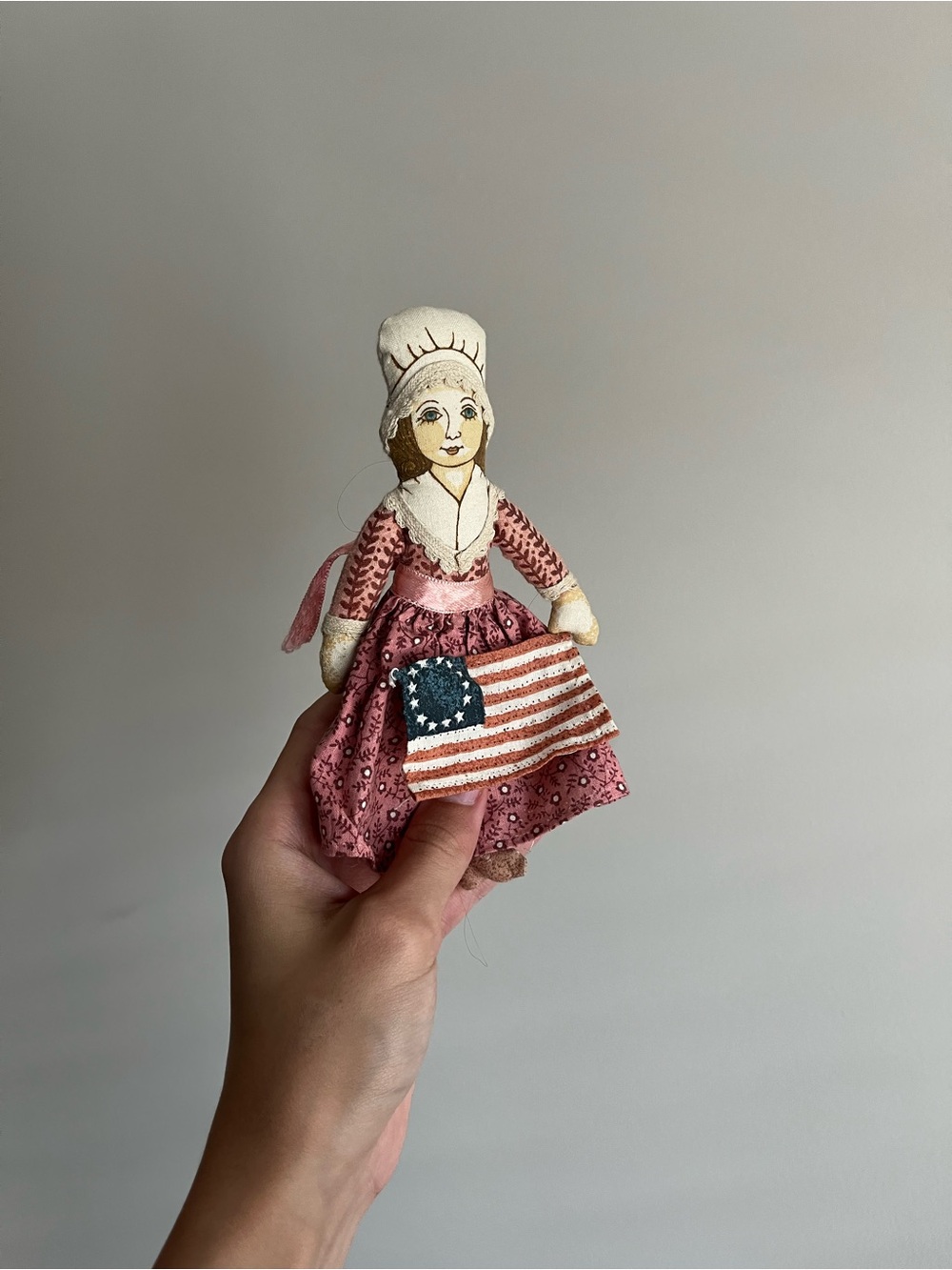 VTG Hallmark Betsy Ross Fabric Doll Bicentennial Collection